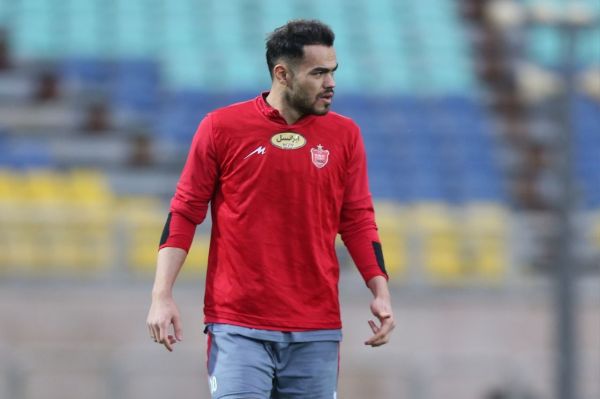 بیخیالِ حاشیه بزرگ؛ اورونوف بیسروصدا برای پرسپولیس تمرین میکند