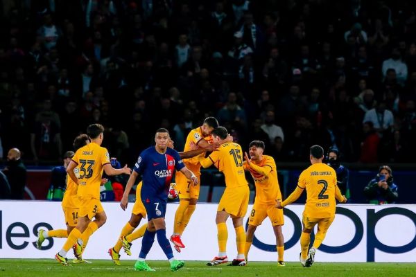 گزارش تصویری پاریسن ژرمن دو - بارسلونا سه