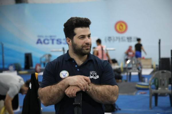  نصیرشلال  گفته بودم ممکن است سهمیه ۱۰۲ کیلوگرم را نگیریم