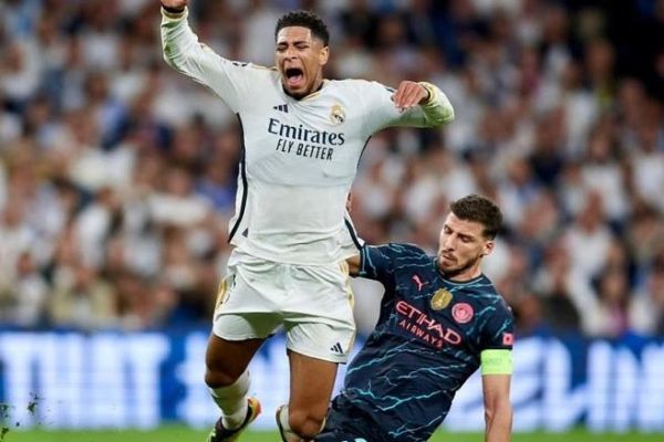  عکسی که مدافع منچسترسیتی از تکل زدن روی پای بلینگام منتشر کرده است