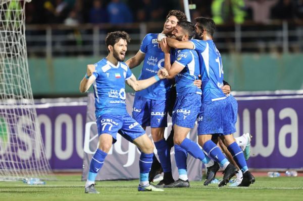 بیانیه باشگاه استقلال چرا اشتباهات داوری فقط به نفع یک رنگ خاص است