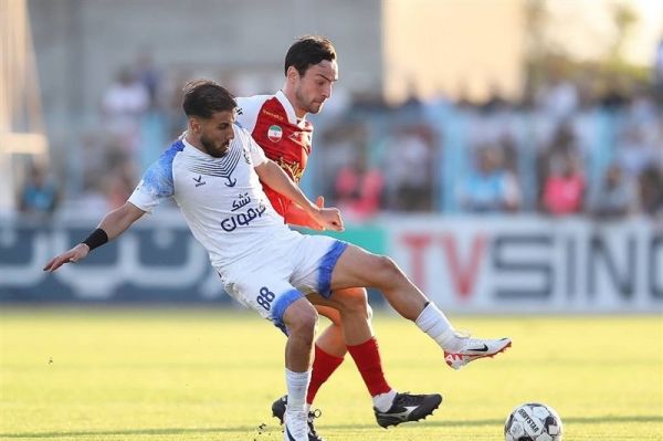  احمدی  تفاوت ملوان و پرسپولیس در تک موقعیتی مشکوک بود