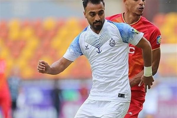  عیدی  بازیکن پرسپولیس باید اخراج می‌شد