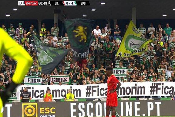 درخواست هوادارن اسپورتینگ لیسبون از روبن آموریم برای ماندن در این تیم