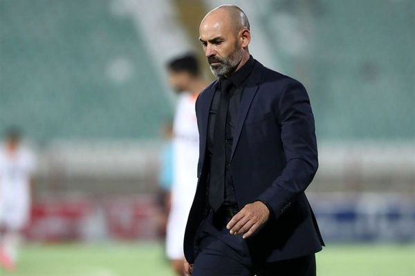  پاکو خمز در تراکتور ماندنی شد