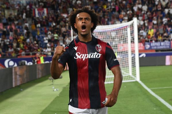 علاقه آرسنال برای جذب مهاجم بولونیا جدیتر شد