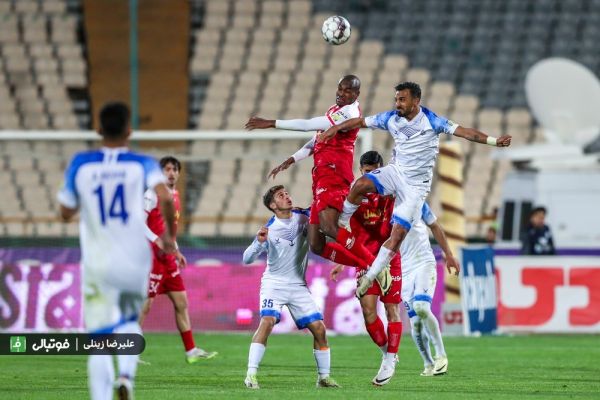 گزارش ویژه ده نکته از پرسپولیس – ملوان در آزادی؛ ابر و باد و شانس و داور، پرسپولیس را در کورس نگه داشت