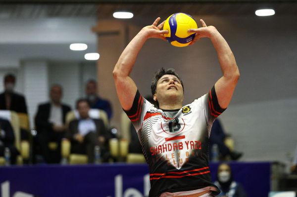 مهدی مهدوی از دنیای والیبال خداحافظی کرد ملیپوش سابق به دنبال مربیگری