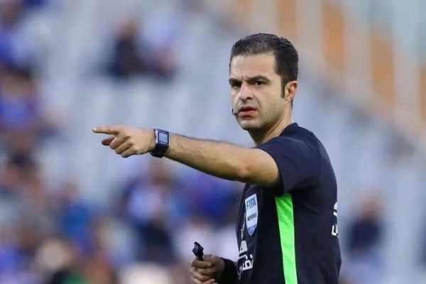 پیام حیدری دربی اصفهان را سوت میزند