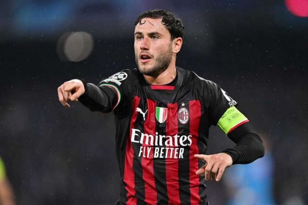  مذاکرات میلان با کاپیتان اول خود برای تمدید قرارداد