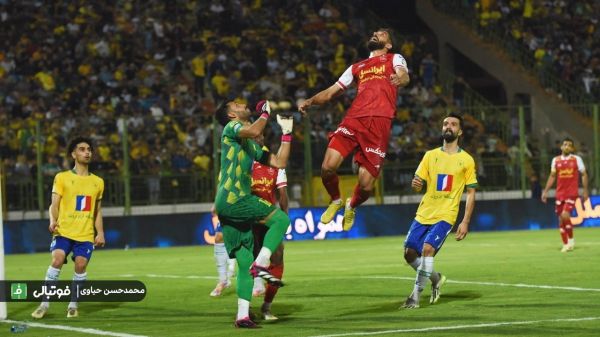  ۱۰ نکته از صنعت نفت آبادان - پرسپولیس در آبادان؛ سرمربی برزیلی علیه برزیل فیک