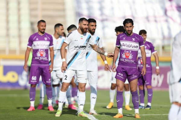 عکس مهاجم سابق پرسپولیس پدر شد