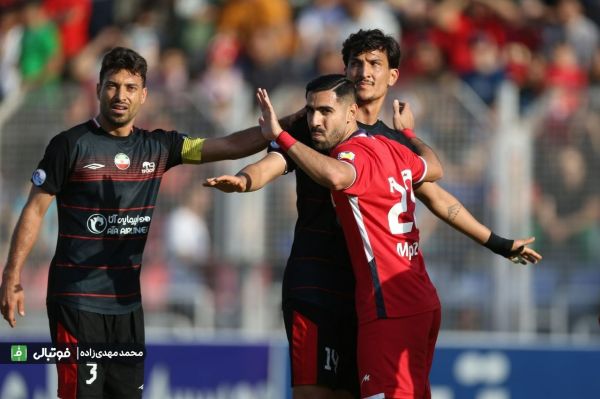 گزارش تصویری اختصاصی دیدار تیمهای نساجی مازندران و تراکتور