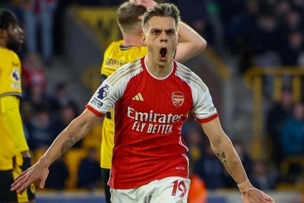 صعود موقت توپچیها به صدر جدول با پیروزی مقابل ولورهمپتون