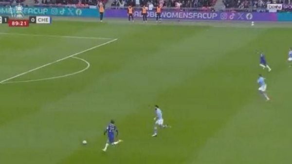  عکس؛ لحظه‌ای که چیلول می‌توانست با پاس در عرض مانع از حذف چلسی شود