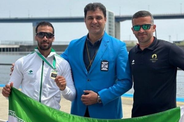 رییس فدراسیون قایقرانی در پاریس زنگ تفریح نخواهیم بود