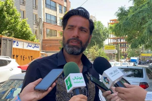 احضار پیشکسوت استقلال به کمیته اخلاق