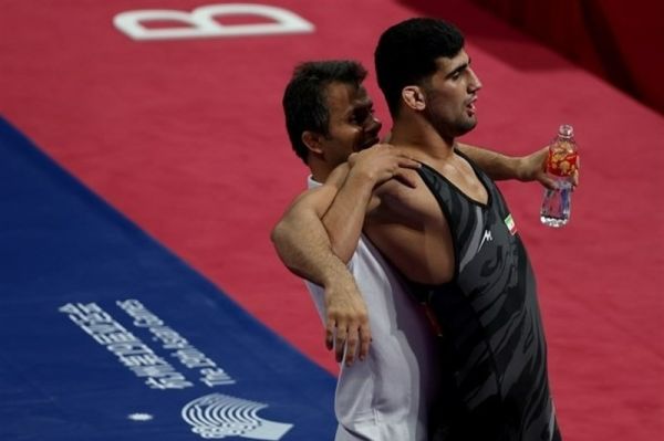 کشتی گزینشی المپیک امین کاویانینژاد سهمیه المپیک را کسب کرد