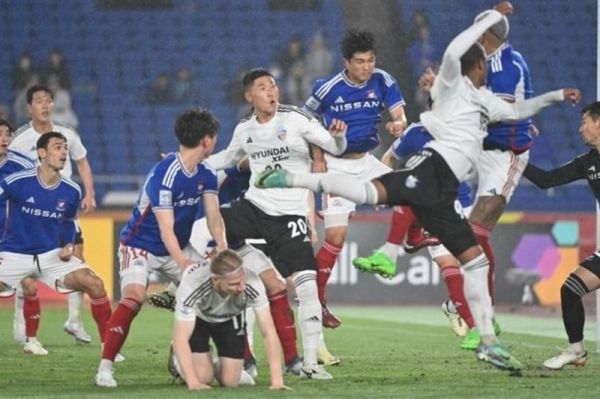 لیگ قهرمانان آسیا صعود نماینده ژاپن به فینال با پیروزی مقابل اولسان هیوندای