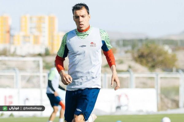 خرید صربستانی تراکتور در مسیر خارجیهای به درد نخور