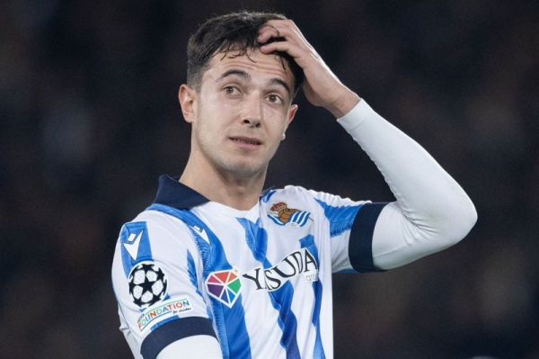 بازیکنی که گزینه اول بارسلونا برای خرید در پست هافبک است