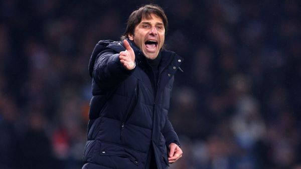 آنتونیو کونته و ناپولی به توافقات اولیه دست یافتند