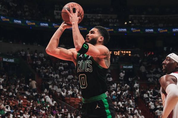  پلی‌آف NBA  جلوگیری لیکرز از جارو شدن و برد سلتیکس مقابل گربه سیاهش