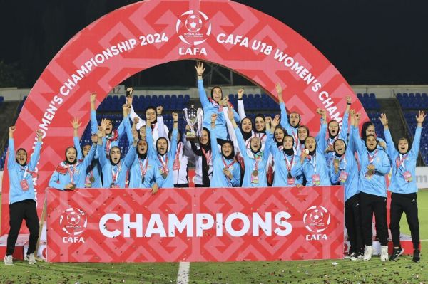 گزارش تصویری جشن قهرمانی تیم ملی دختران زیر ۱۸ سال ایران در تورنمنت کافا