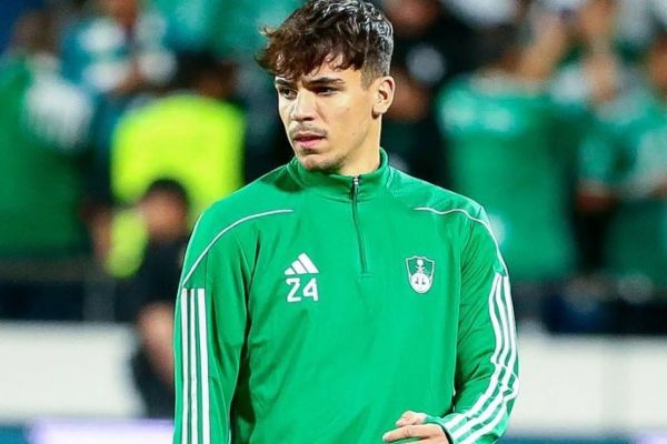 هافبک اسپانیایی الاهلی عربستان به دنبال بازگشت به لالیگا