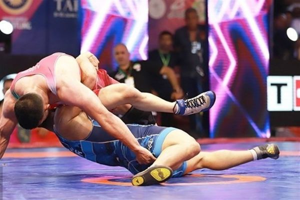 جام تختی کشتی آزاد به تعویق می افتد