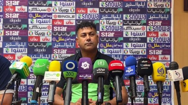  مربی صنعت نفت  تلاش می کنیم نفت در لیگ ماندگار شود  یک روز هم استراحت نکرده‌ایم