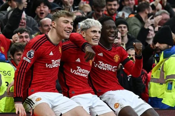 فقط سه بازیکن منچستریونایتد در لیست فروش نیستند