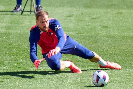  یکی از بهترین دروازه‌بان‌های دنیا در لیست فروش تیمش