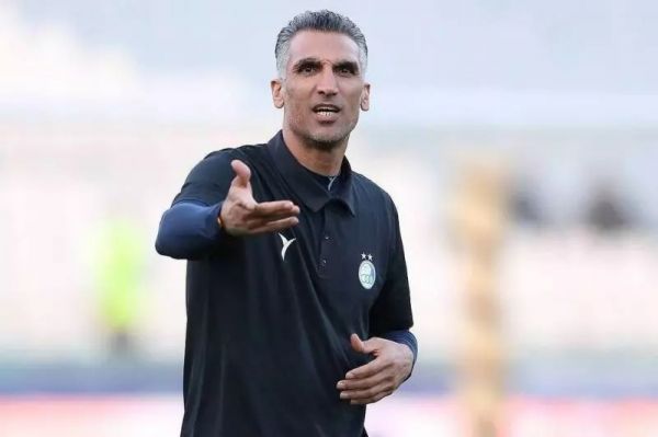  شعار تراکتوری‌ها علیه بابایی و هاشمی‌نسب