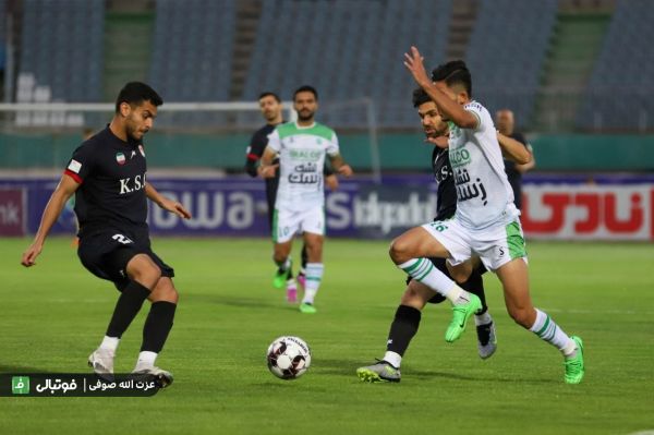 آلومینیوم یک - فولاد یک آلومینیوم خسته بود و نبرد فولاد همچنان در لبه پرتگاه