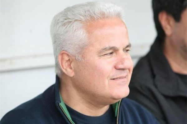 فرشاد پیوس در گفت و گو با فوتبالی پرسپولیس قهرمان میشود