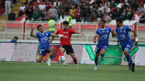 نگاهی به برنامه 5 هفته پایانی لیگ؛ شانس قهرمانی استقلال، بیشتر است