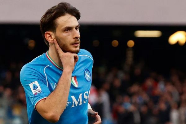  بارسلونا پیگیر وضعیت قرارداد کواراتسخلیا و ناپولی