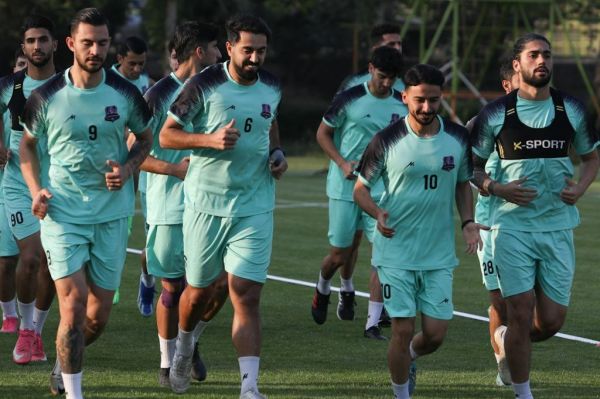 مدیران نساجی کمپ تمرینی در قائمشهر میسازند