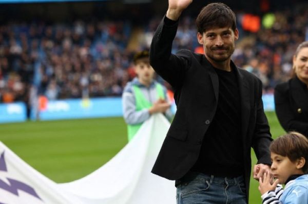  عکس؛ حضور داوید سیلوا در ورزشگاه اتحاد برای بازی منچسترسیتی