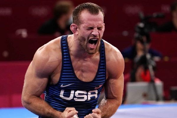 پیشنهاد مربیگری برای دیوید تیلور جادوگر از دنیای کشتی خداحافظی نمیکند