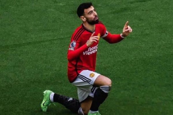  غیبت برونو فرناندز مقابل کریستال پالاس به علت مصدومیت