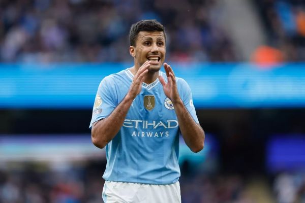  خشم هواداران از غیبت یک ستاره در میان نامزدهای بهترین بازیکن فصل لیگ انگلیس