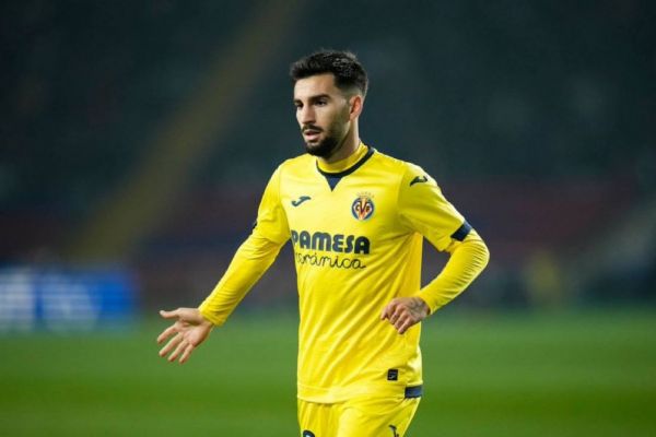 مذاکرات مدیران بارسلونا برای خرید ستاره ویارئال آغاز شد