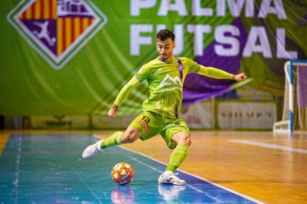 فوتسالیست جدایی طلب ایرانی و سه پیشنهاد خارجی