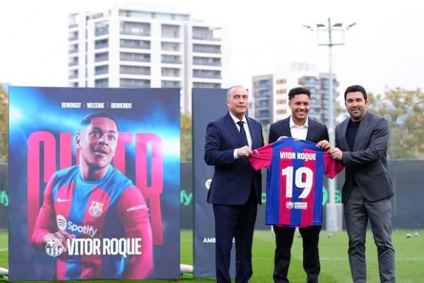 تصمیم نهایی بارسلونا جدایی مهاجم گرانقیمت قطعی شد