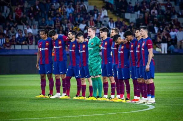  بازگشت بارسلونا به رتبه دوم با برتری بی‌دردسر مقابل رئال سوسیداد