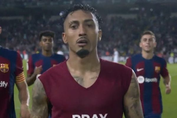  عکس؛ پیامی که گلزن بارسلونا برای مردم برزیل داشت