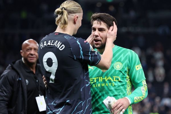  تعریف و تمجید ارلینگ هالند از سنگربان آلمانی منچسترسیتی