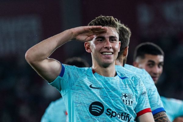  سه امتیاز برای بارسلونا با دو گل از بازیکن ۲۱ ساله